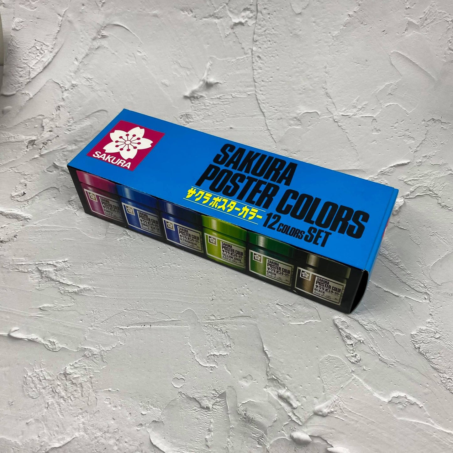Sakura Poster Colors with high degree of opacity and color strength for design, illustration and gouache painting. The poster colour gives a mat and even finish.