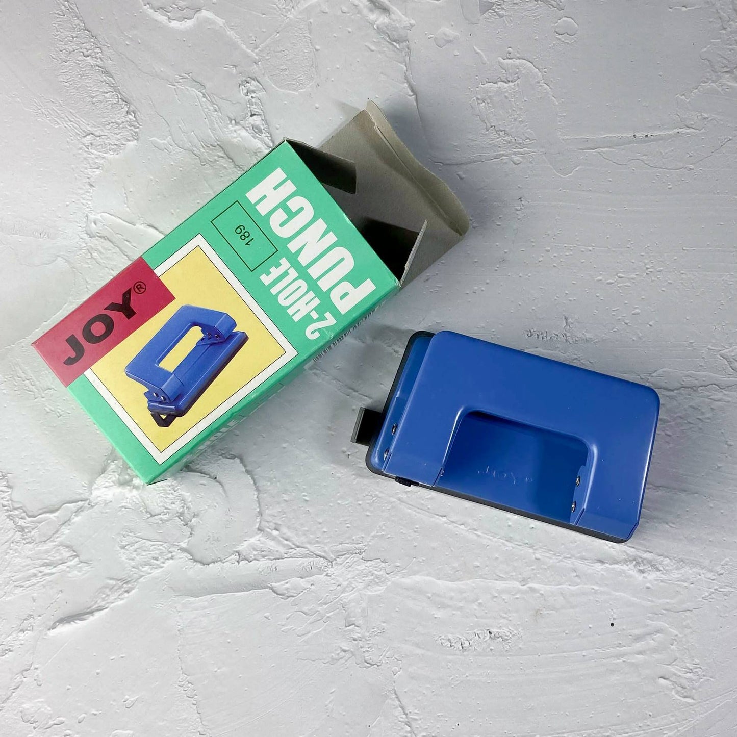 Joy 2-Hole Puncher (ARTS & CRAFTS)