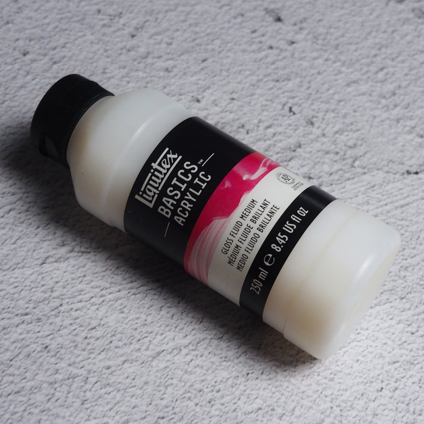 Liquitex Basics Additives Bottle Gloss Fluid Medium 250ml