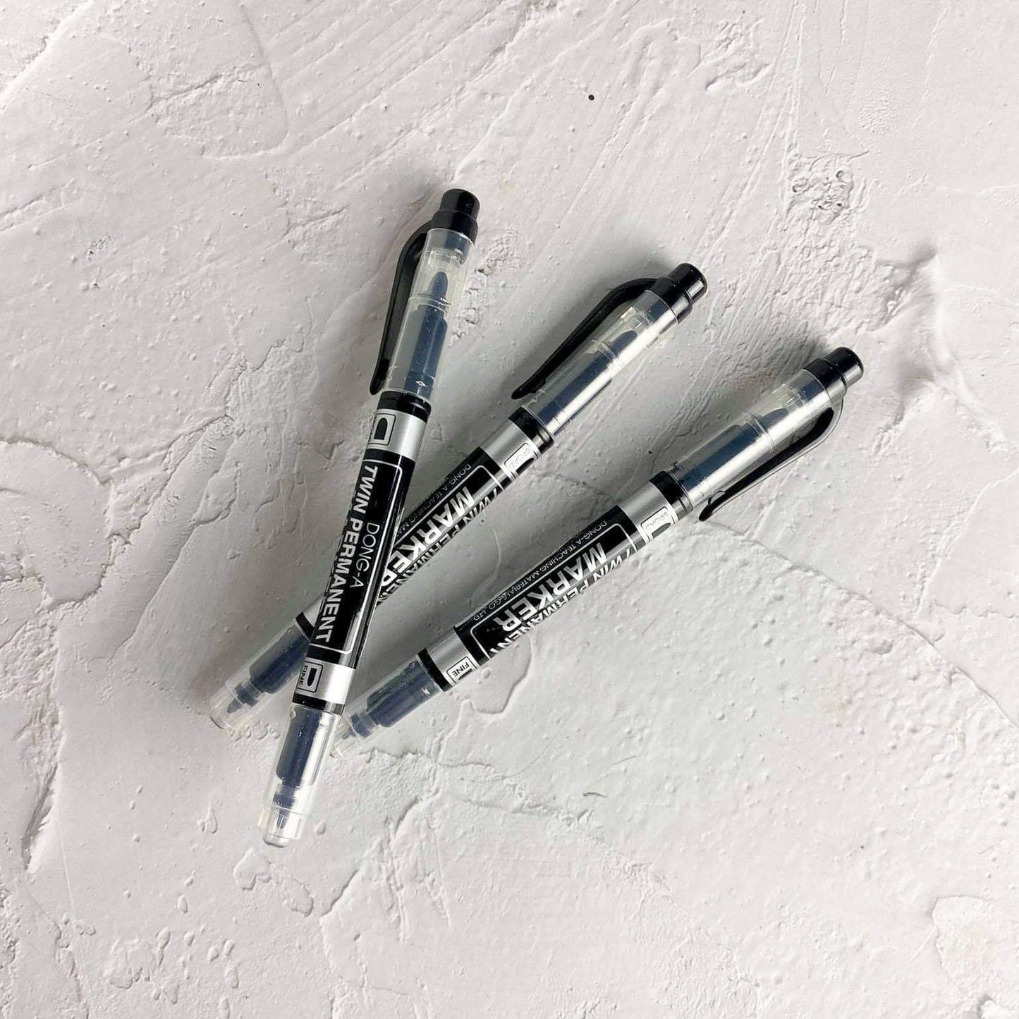 Dong-A Twin Permanent Marker